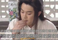 娱乐圈吃瓜采访视频,视频曝光明星恋情与绯闻，真相究竟如何？